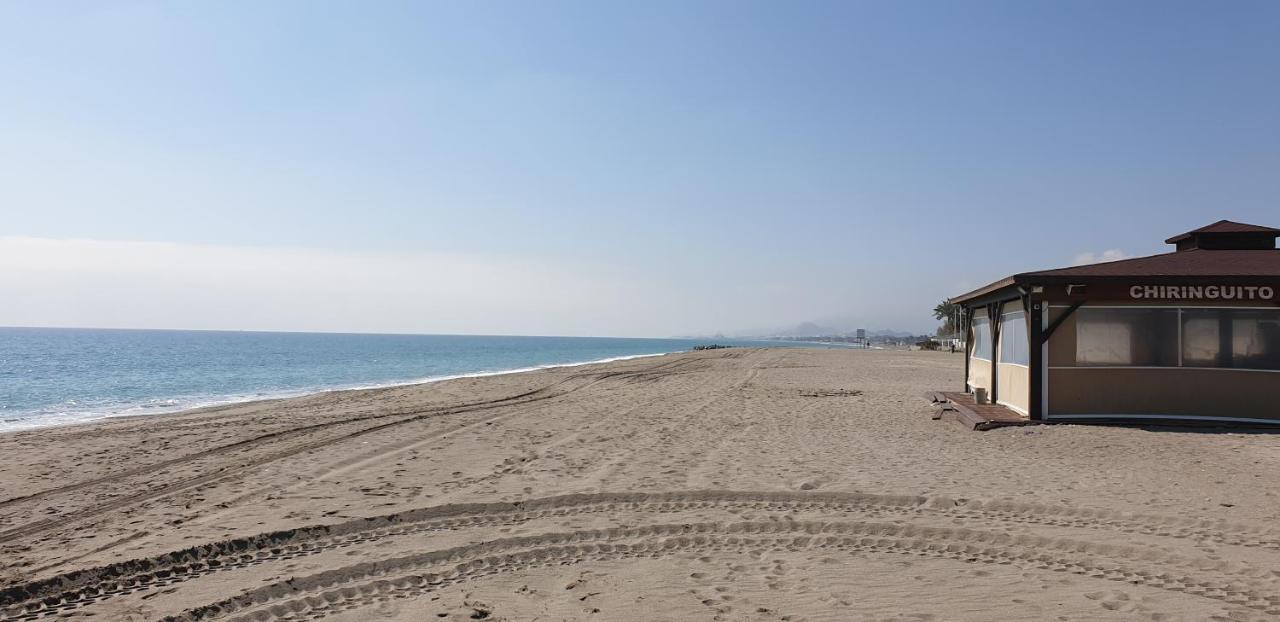 Apartamentos Paraiso Vera Playa: Beachfront with Private Pool and Garden Exterior photo