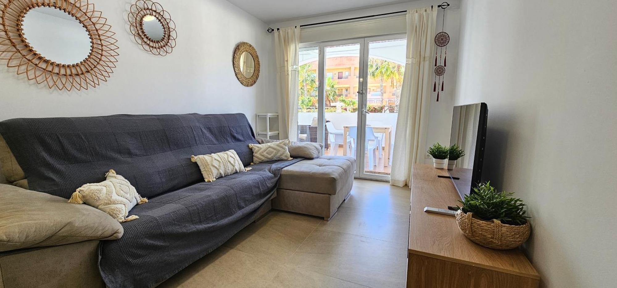 Apartamentos Paraiso Vera Playa: Beachfront with Private Pool and Garden Exterior photo