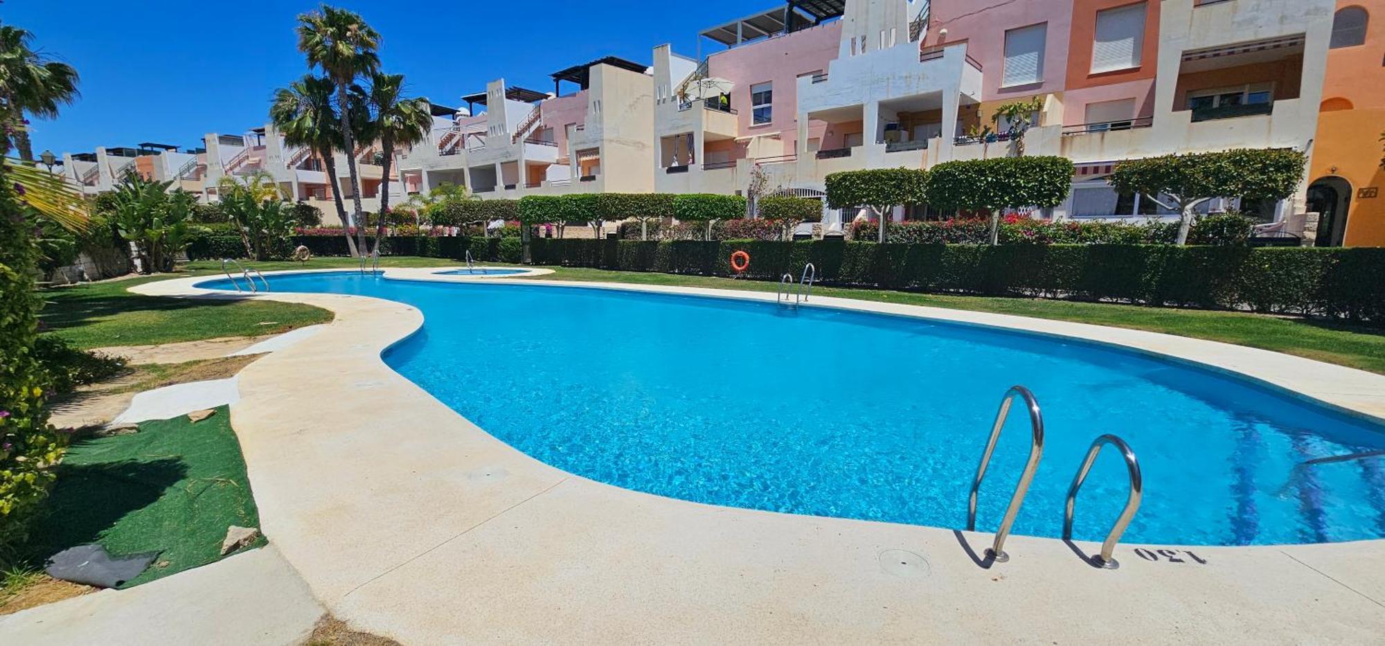 Apartamentos Paraiso Vera Playa: Beachfront with Private Pool and Garden Exterior photo
